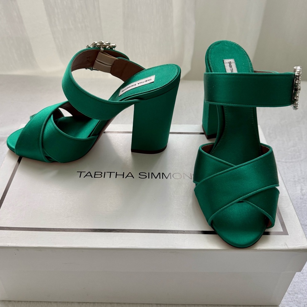 Tabitha Simmons Reyner Emerald Satin Crystal Buckle Block Heels Size 8 NWT RARE - Picture 4 of 16